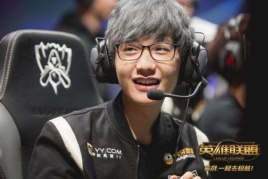 雷斯谈了 雷斯谈了