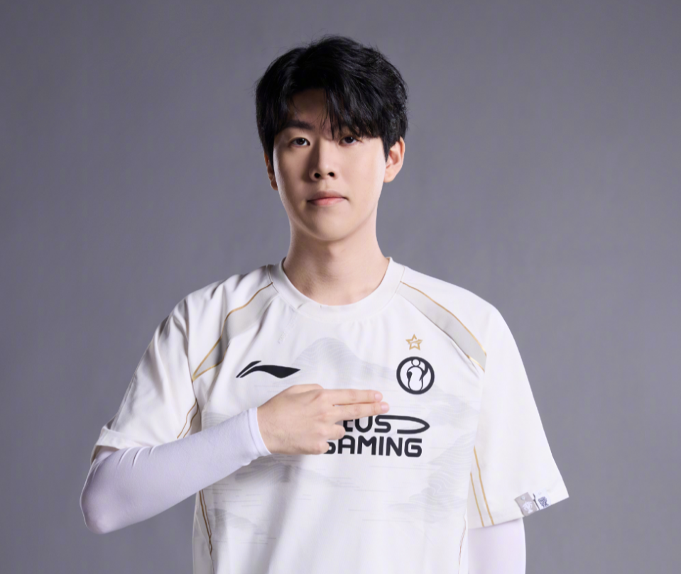 这位巴西球 这位巴西球