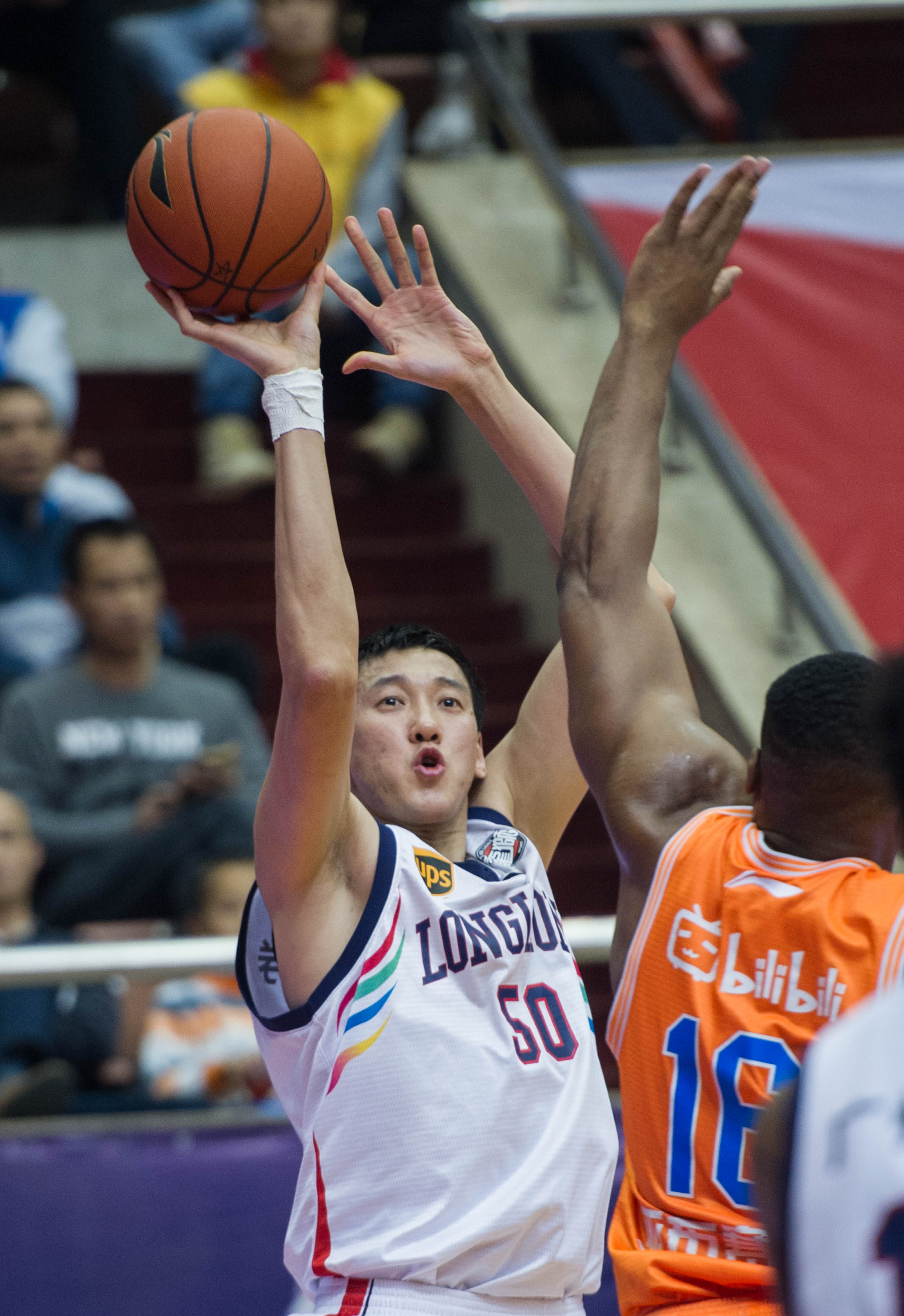 他们试图用 他们试图用